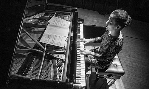 201112 francesca Han 500x300